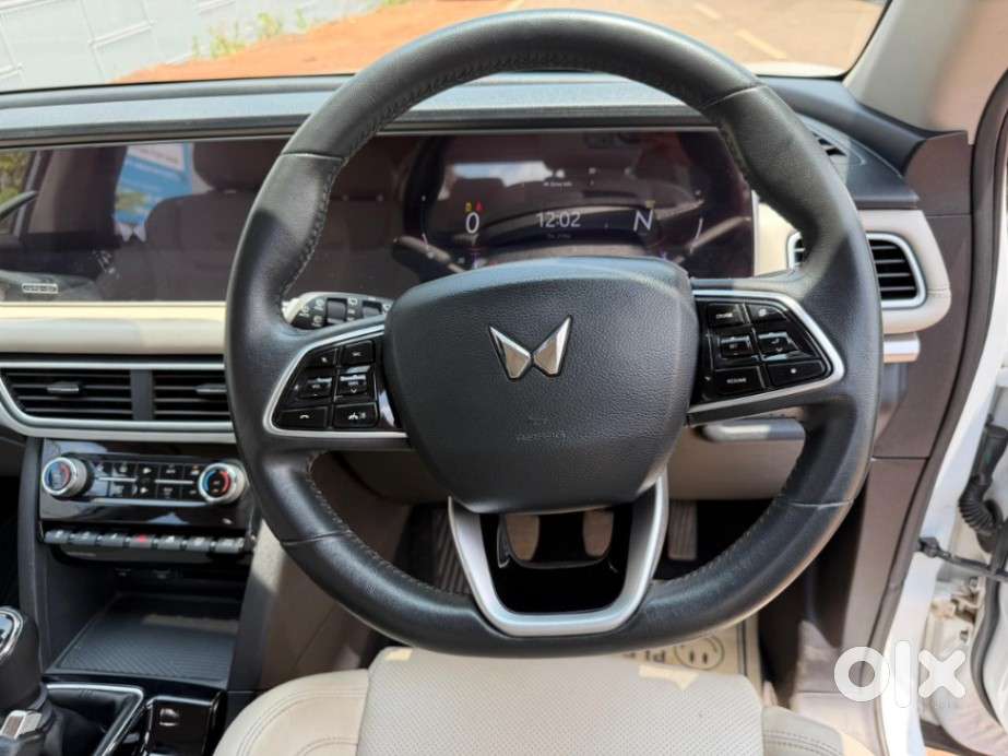 Mahindra Xuv700 2.2 Ax 7 Diesel Mt Str, 2022, Diesel