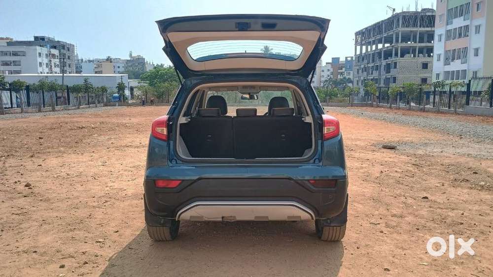 Mahindra Xuv300 W8 Amt Diesel, 2020, Diesel