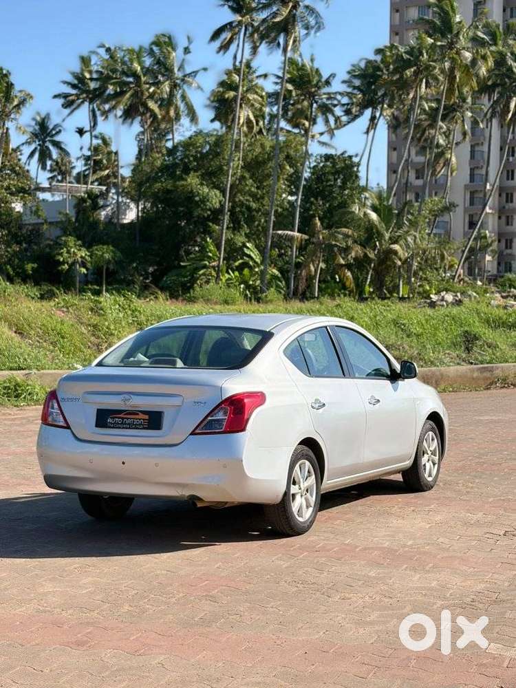 Nissan Sunny Xv, 2014, Petrol