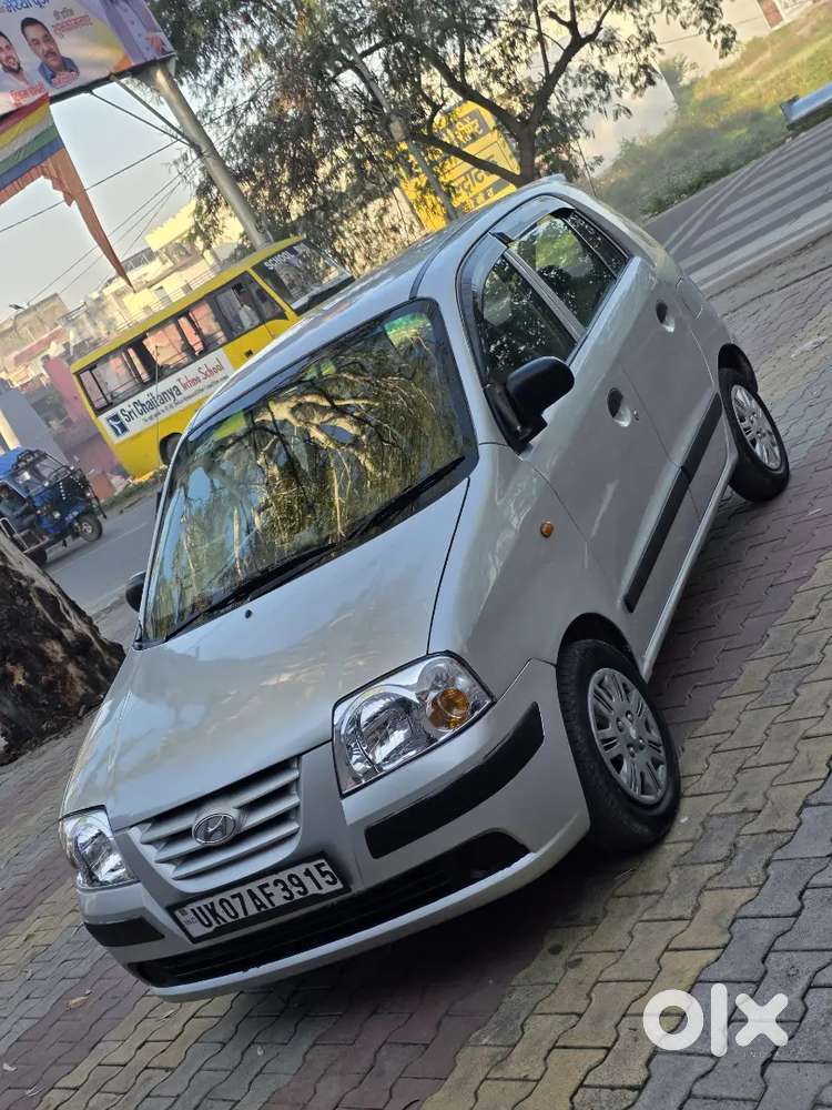 Hyundai Santro Xing
1st Owner 
Full Insurance 
Dono Chabi 
Dono Remote