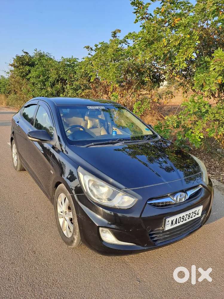 Hyundai Verna 2011