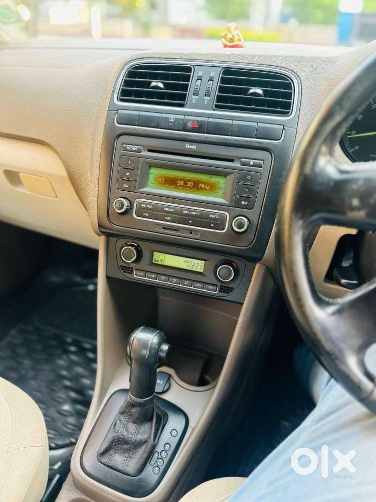 Skoda Rapid 2013-2016 1.5 Tdi At Elegance Black Package, 2013, Petro..