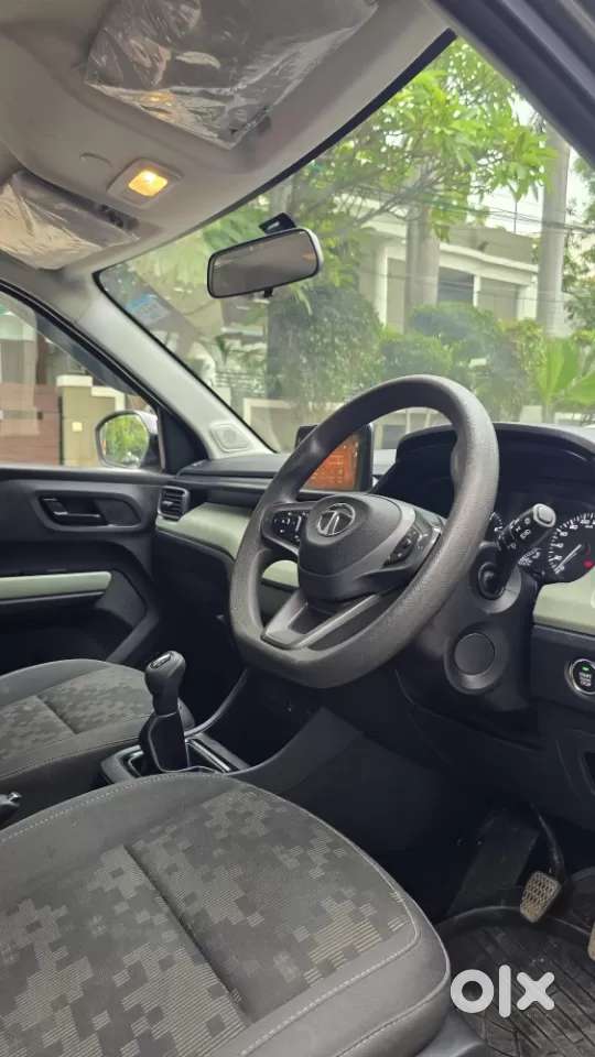 Tata Punch Camo Adventure Mt, 2023, Petrol