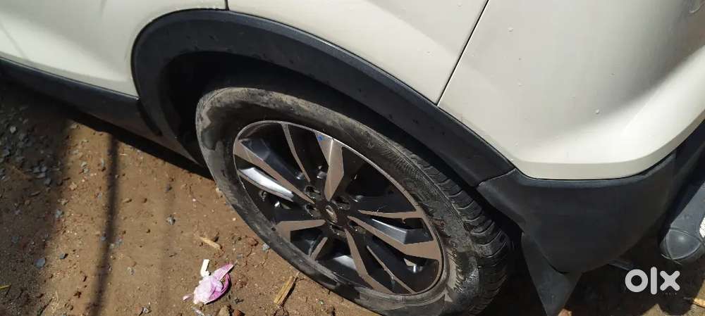 Mahindra Xuv300 Turbosport 2021 Diesel 80000 Km Driven