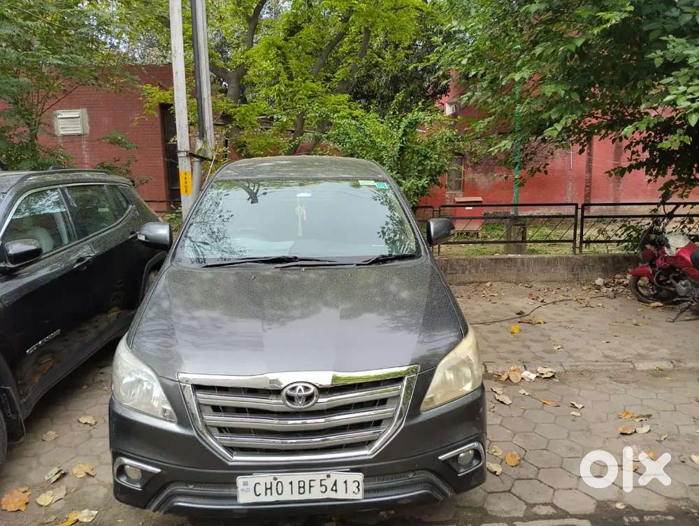 Toyota Innova 2015 Diesel 290000 Km Driven
