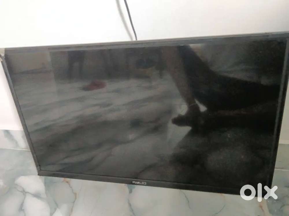 32 LED Tv sell