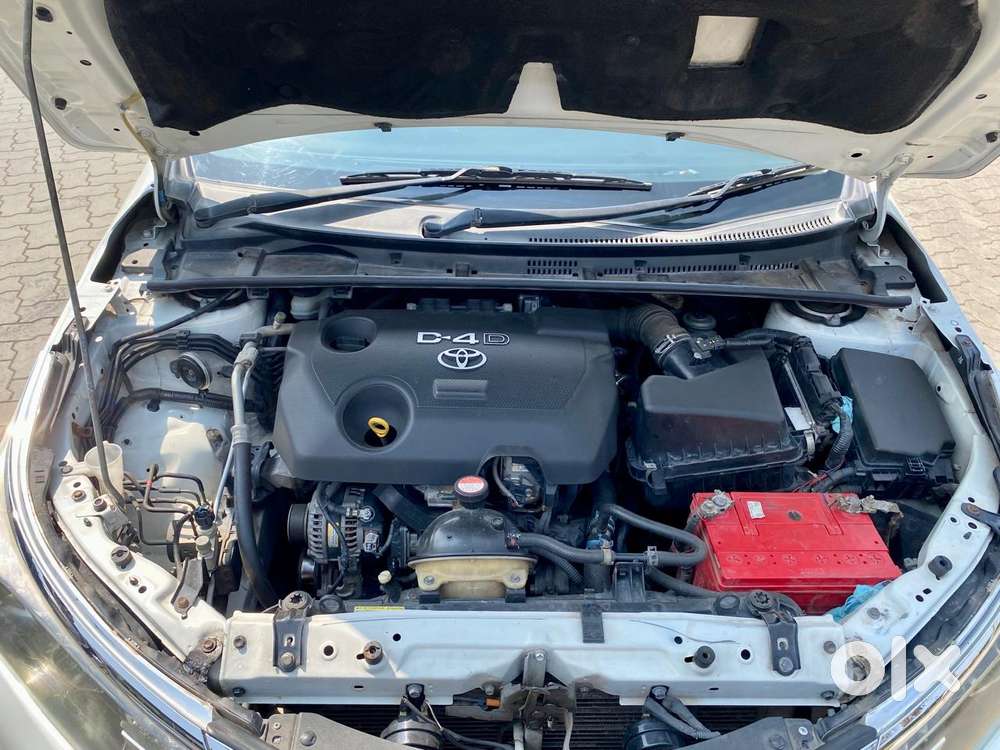 Toyota Corolla Altis 2013-2017 D-4d G, 2015, Diesel