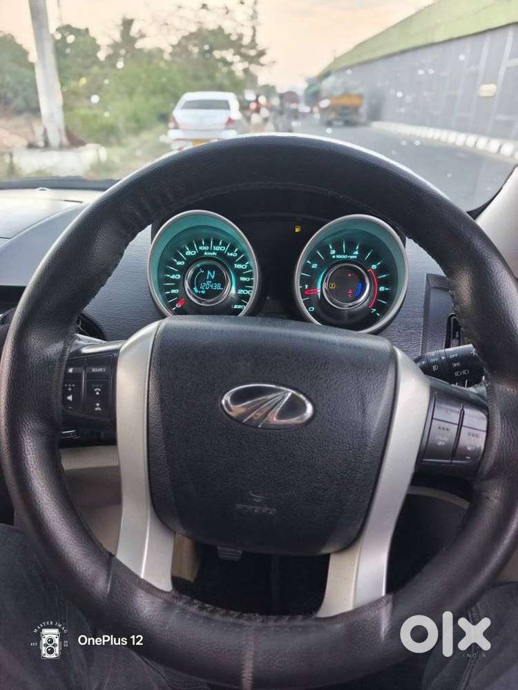 Mahindra Xuv500 2.2 W10 Sportz Edition Mt, 2017, Diesel