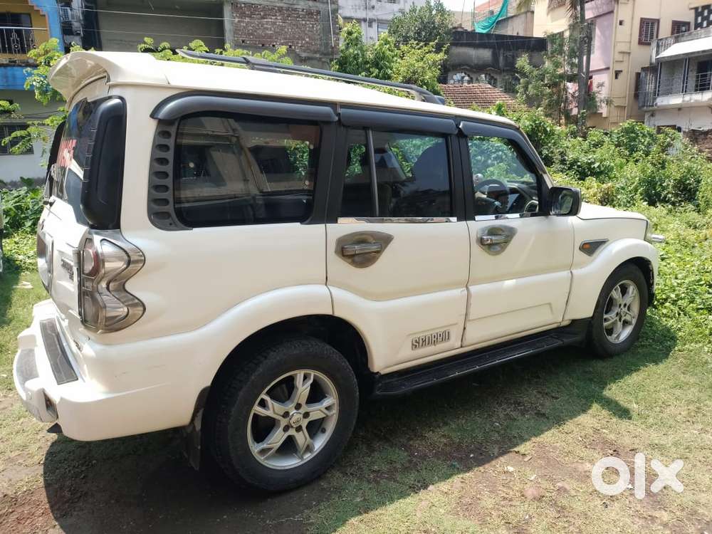 Mahindra Scorpio S10, 2015, Diesel