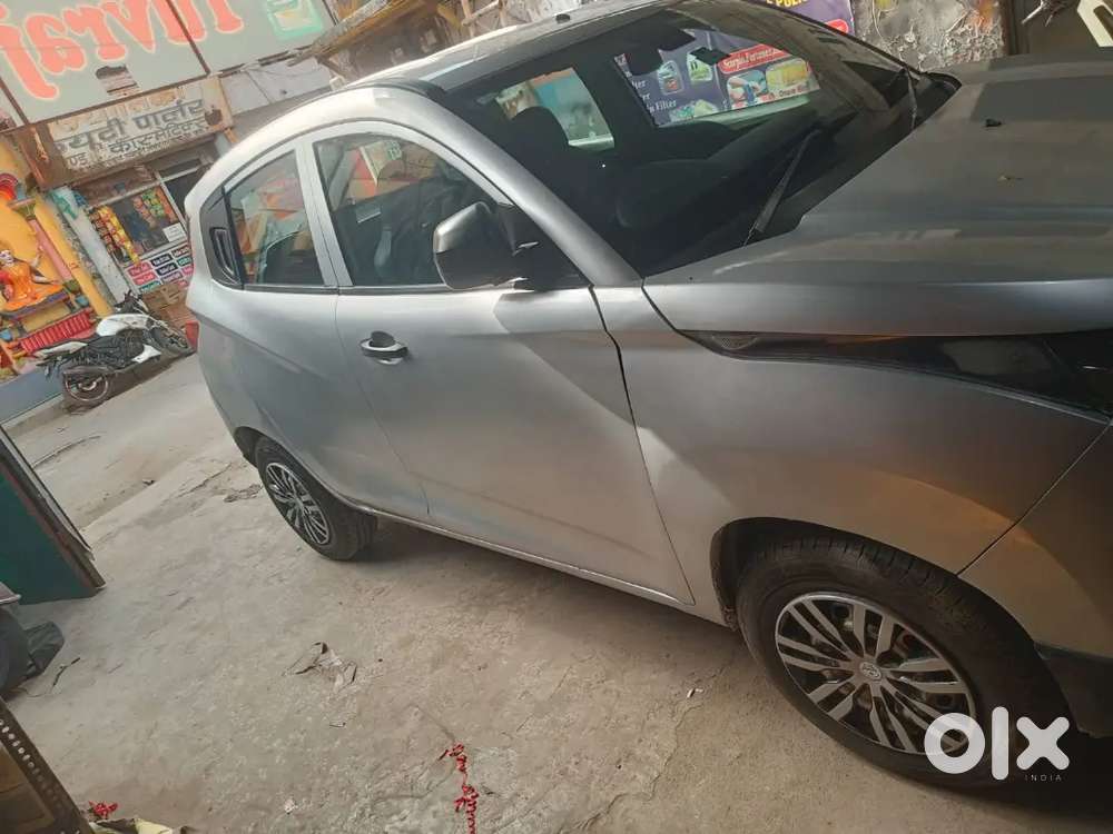 1st Owner+company Fitted Cng+zero Depth Insurance
