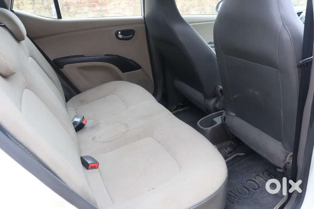 Hyundai I10 Sportz 2011 (paper Valid Till 2031)