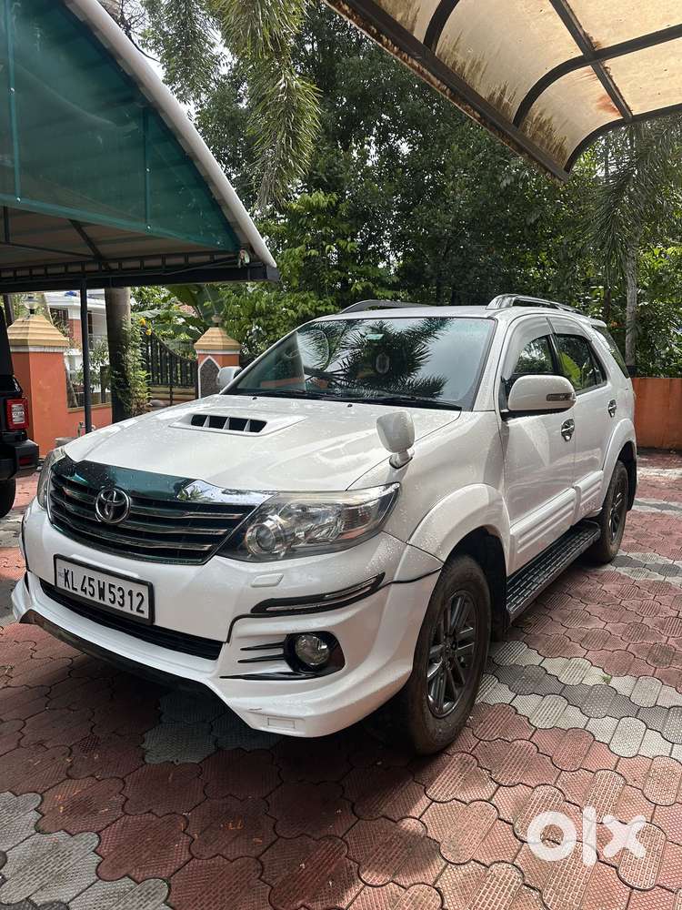 Toyota Fortuner 4x2 At, 2013, Diesel