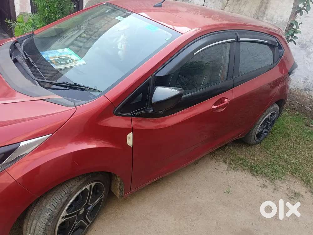 Tata Altroz 2023 Petrol Well Maintained
