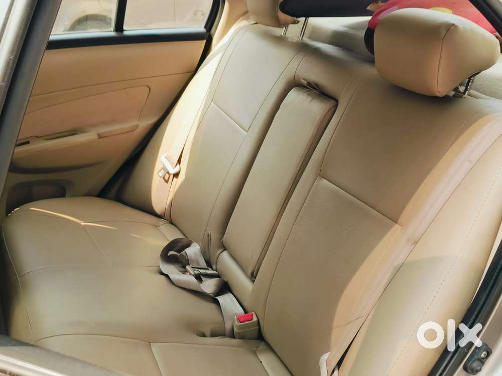 Maruti Suzuki Dzire 1.2 Vxi Amt, 2013, Petrol