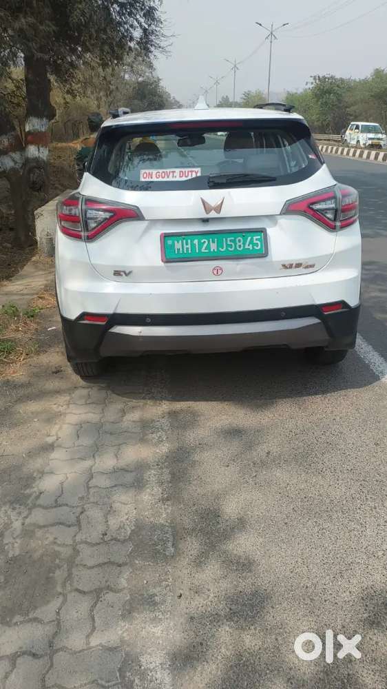 Mahindra Xuv400 Ev 2024 Charger