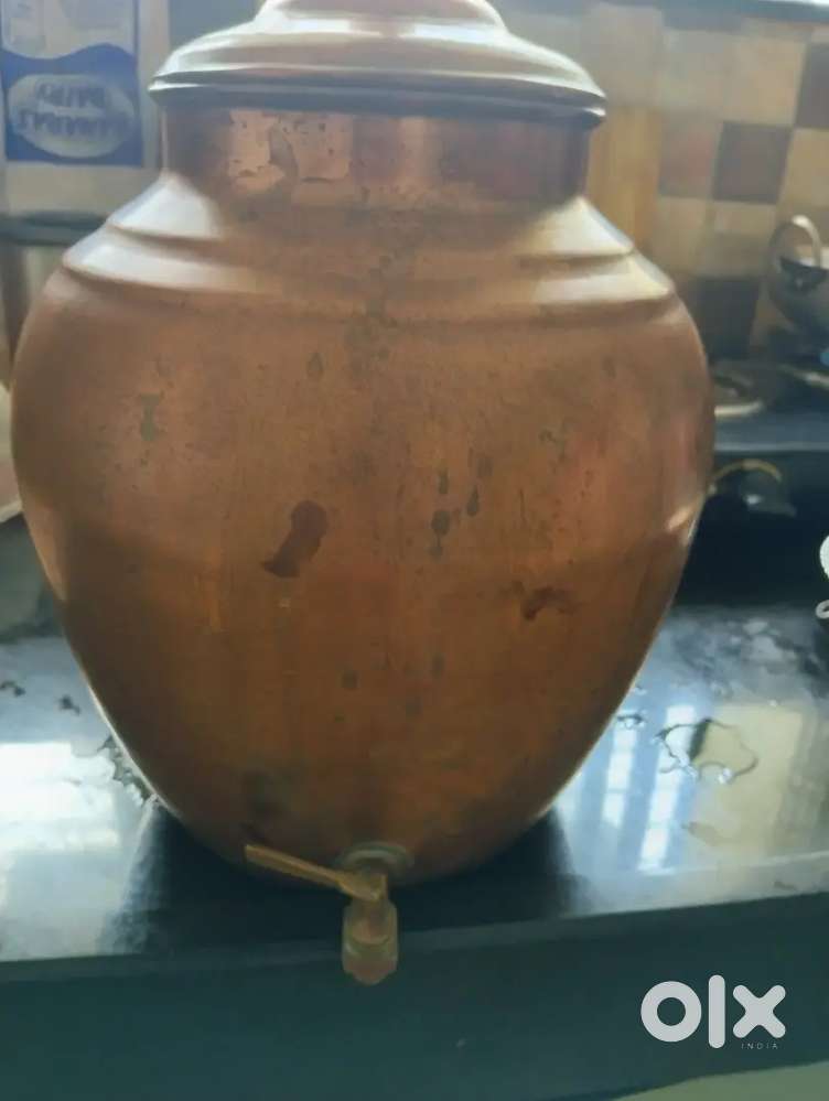 Copper matka and idli maker