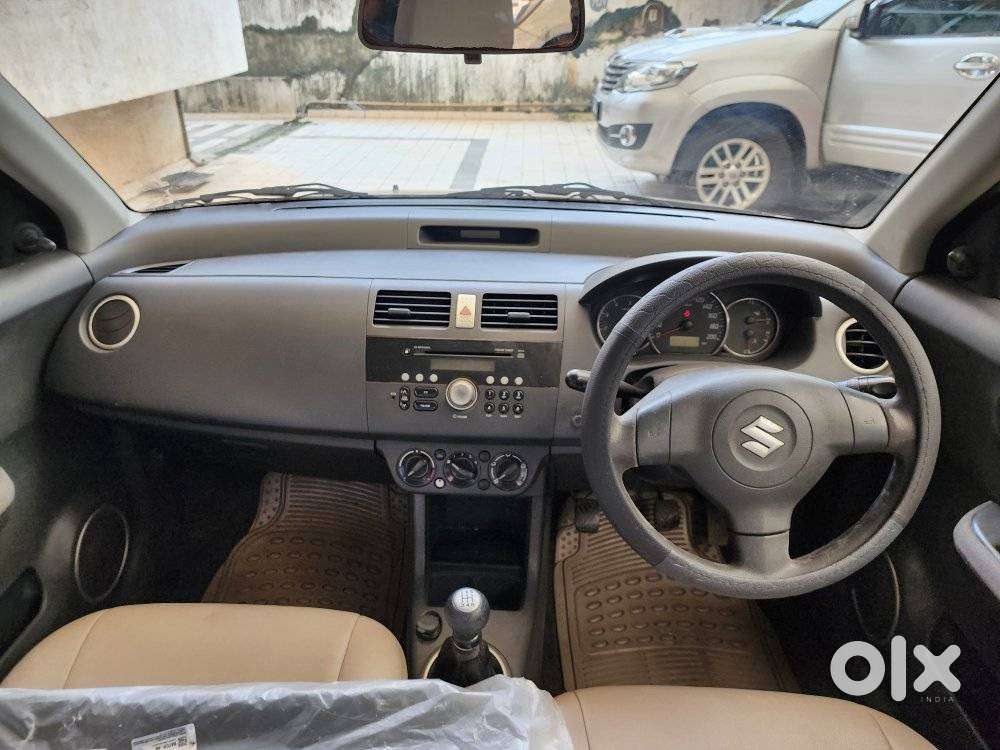 Maruti Suzuki Swift Dzire Vdi Optional, 2011, Diesel