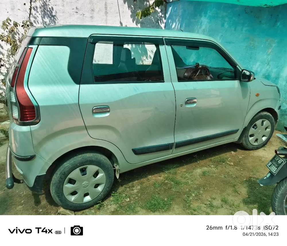Extra Car H Isiliye Bechana H... Only 13000km Chali H