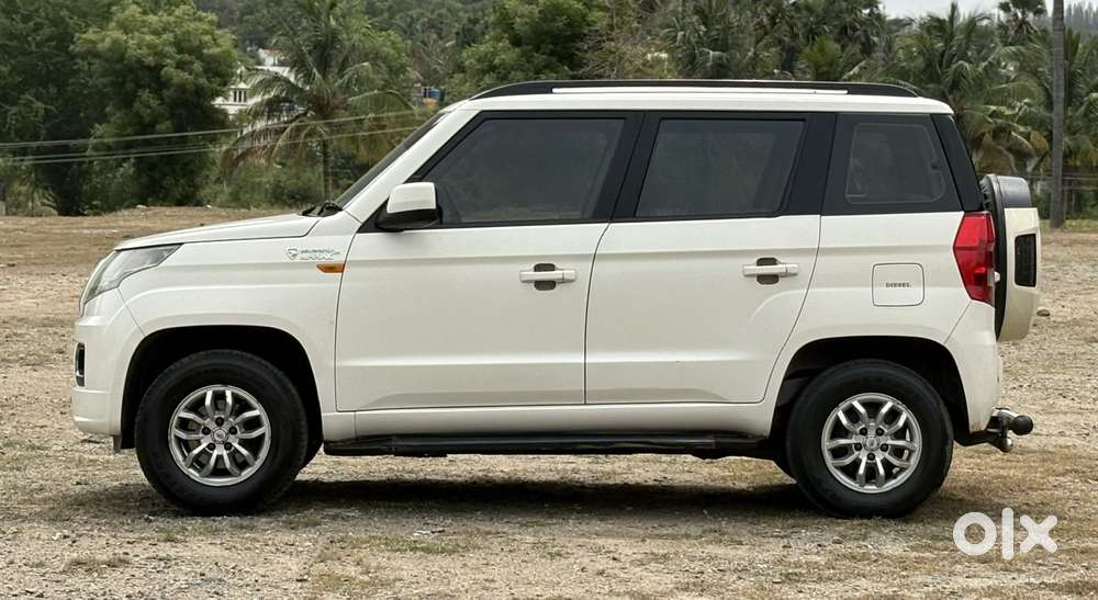 Mahindra Tuv 300 T8, 2015, Diesel