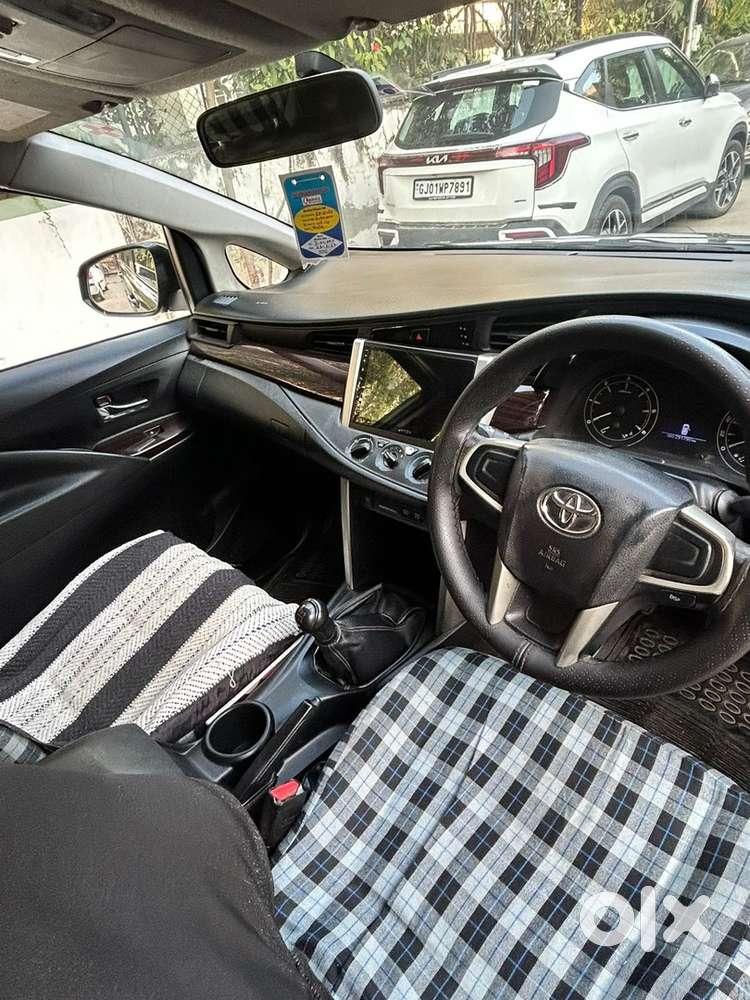 Toyota Innova Crysta 2017