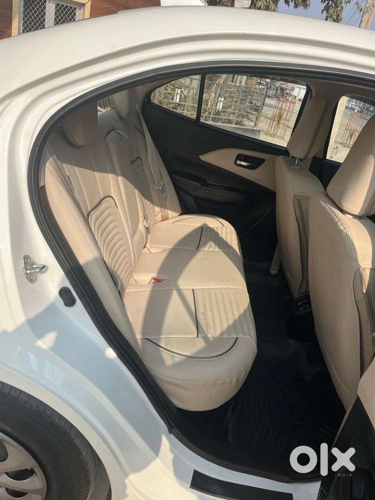 Maruti Suzuki Dzire 1.2 Vxi Cng, 2024, Cng & Hybrids