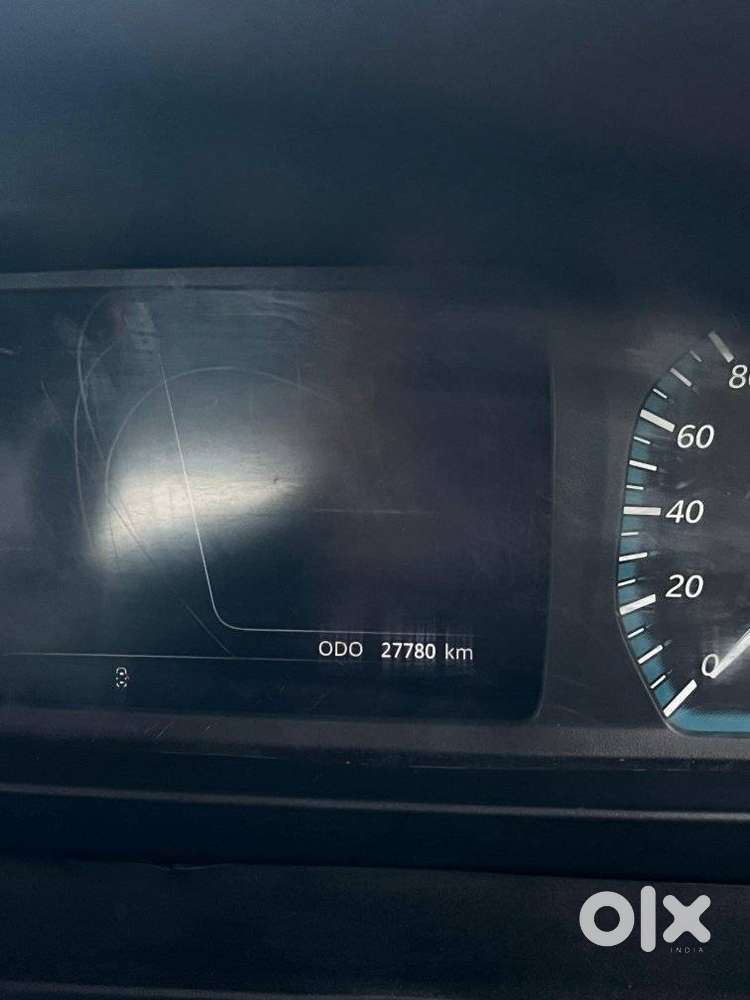 Tata Punch, 2022, Petrol