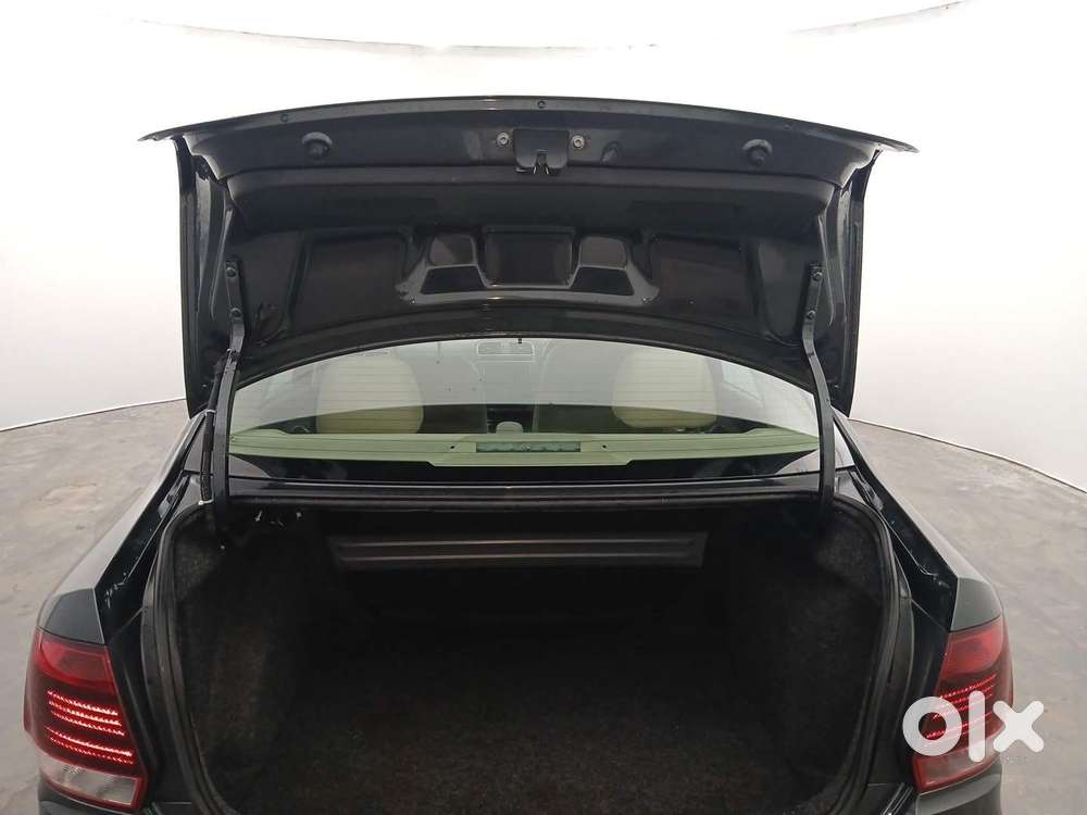 Volkswagen Vento Petrol Highline At, 2022, Petrol