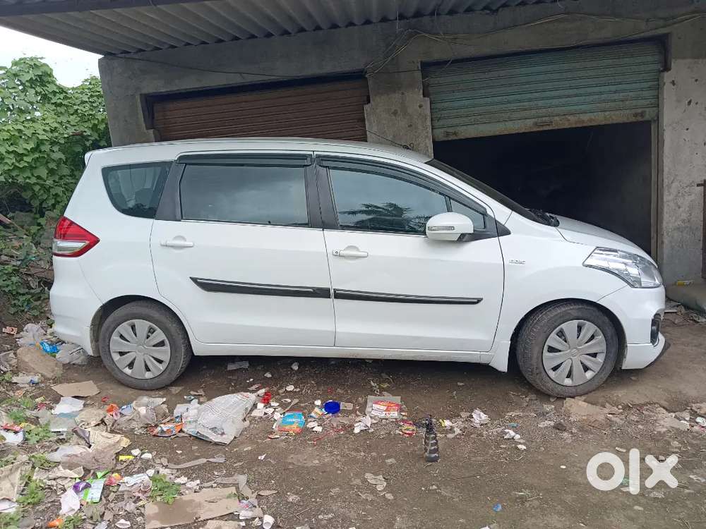 2nd Maruti Suzuki Ertiga Smart Hybrid 2017 Diesel Manual