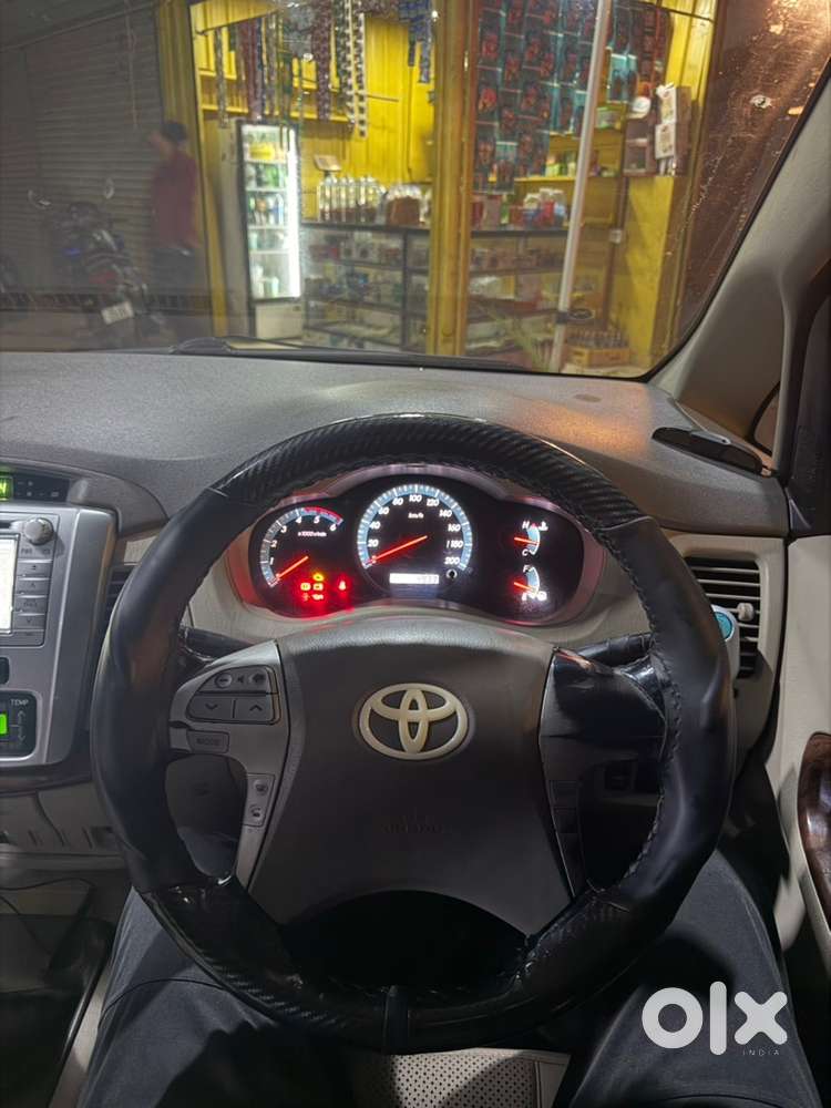 2012 Innova V Option