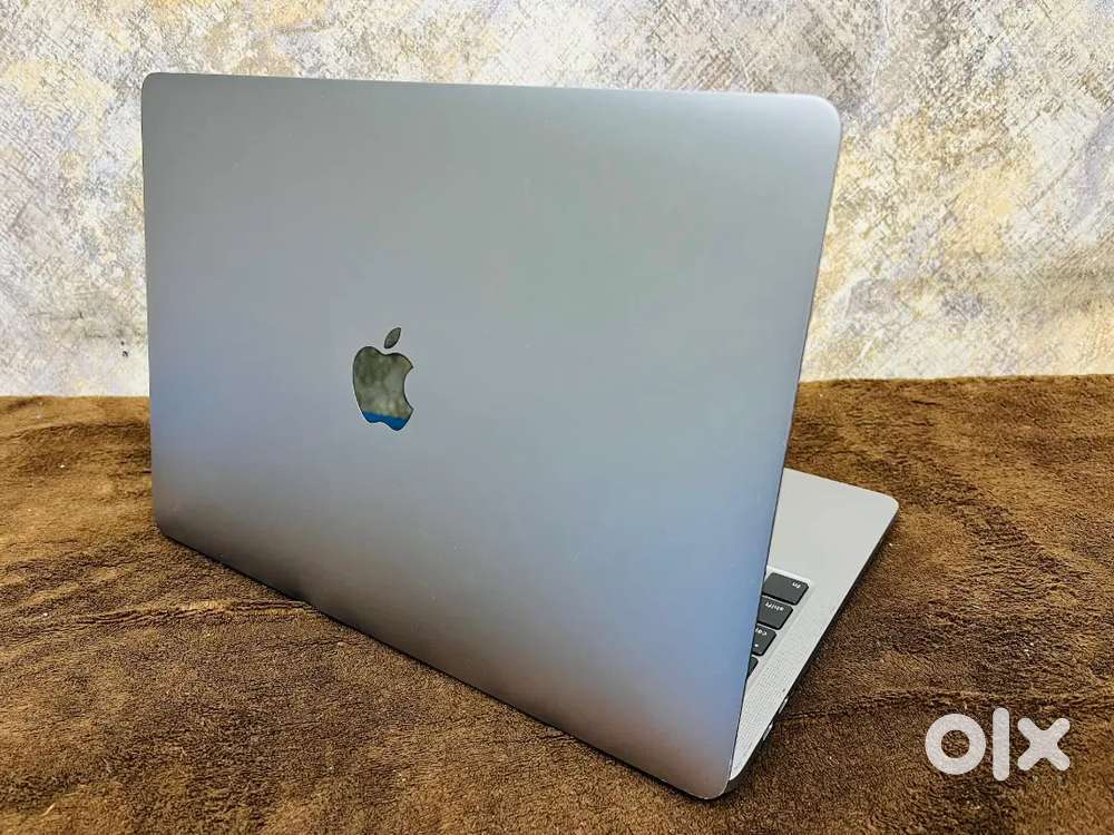 Macbook Pro 16gb 512gb 2020 model Apple Macbook pro 13inch
