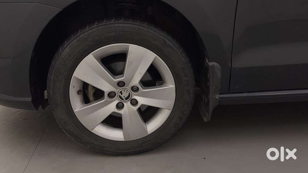 Skoda Rapid 1.0 Ambition Tsi, 2021, Petrol