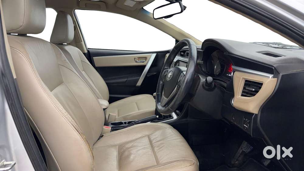 Toyota Corolla Altis 1.8 Gl, 2015, Petrol