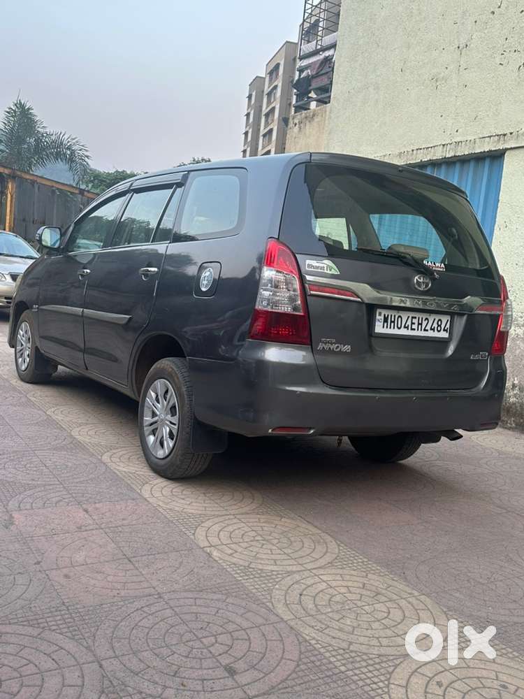 Toyota Innova Diesel 2010 Km Driven