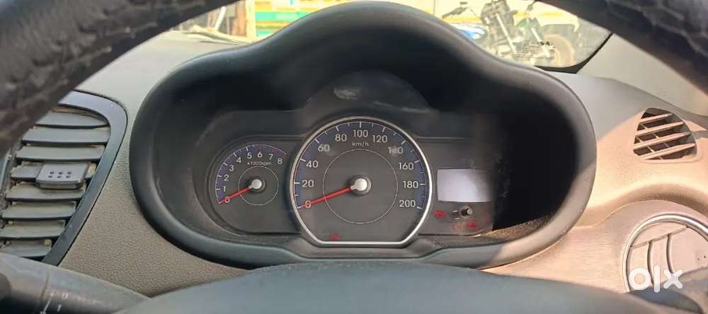 Hyundai I10 2012 Cng & Hybrids 99999 Km Driven
