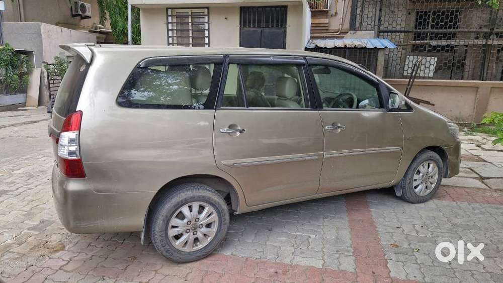 Toyota Innova 2.5 V 7 Str, 2009, Diesel