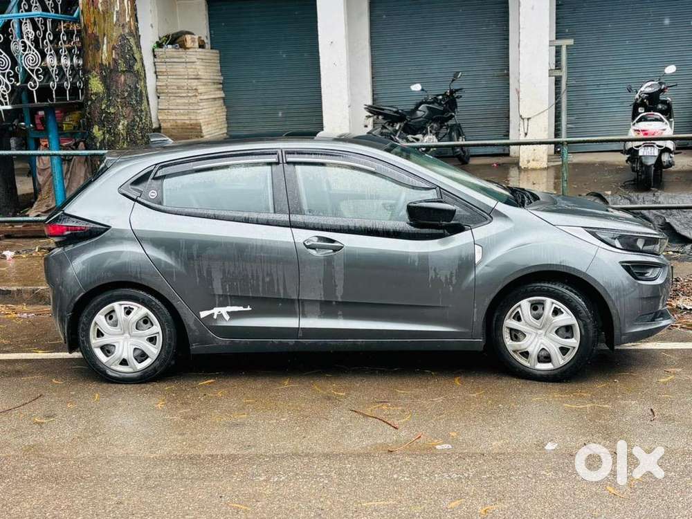 Tata Altroz 2023 Petrol Well Maintained