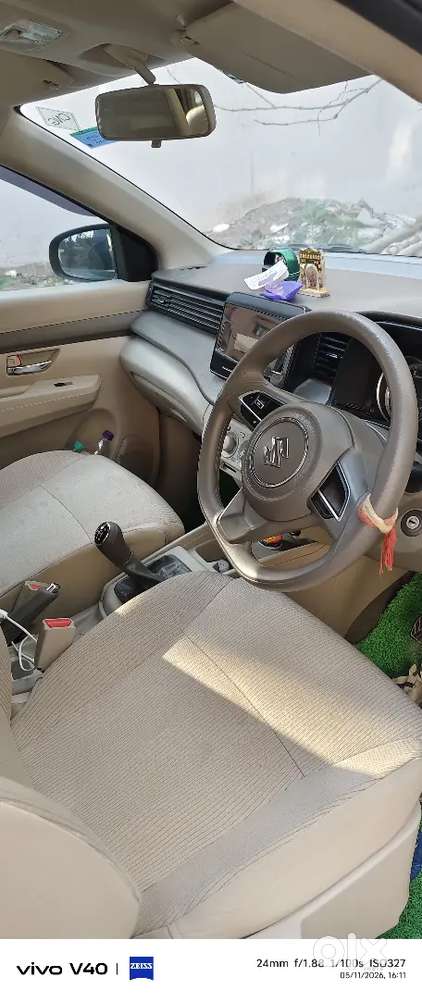 Maruti Suzuki Ertiga Vxi 2025