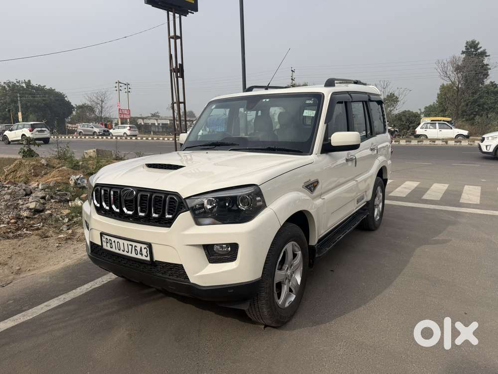 Mahindra Scorpio S10 8 Seater, 2017, Diesel