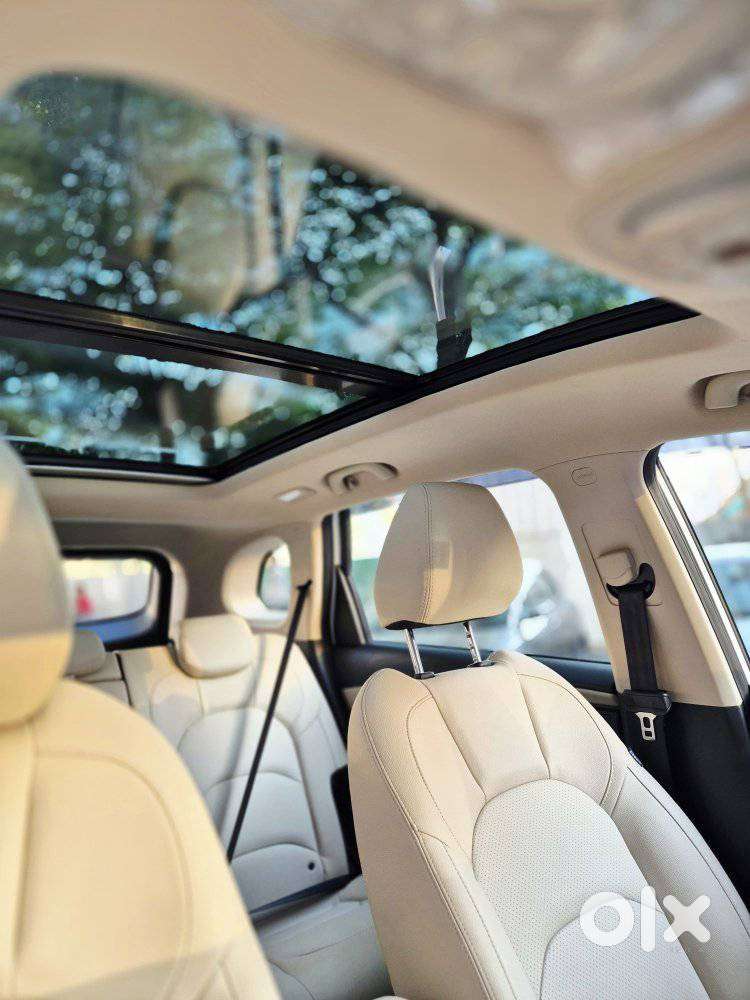 Mg Hector Sharp Pro 1.5 Turbo Cvt, 2025, Petrol