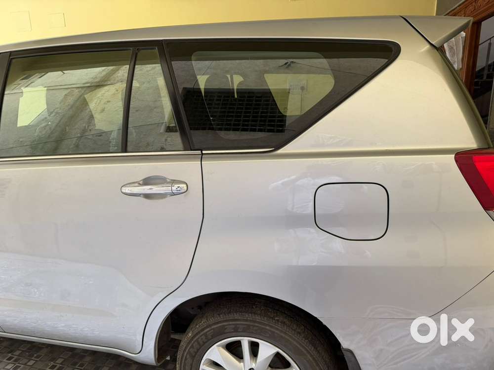 Toyota Innova Crysta 2016