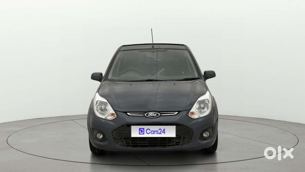 Ford Figo Petrol Titanium, 2013, Petrol