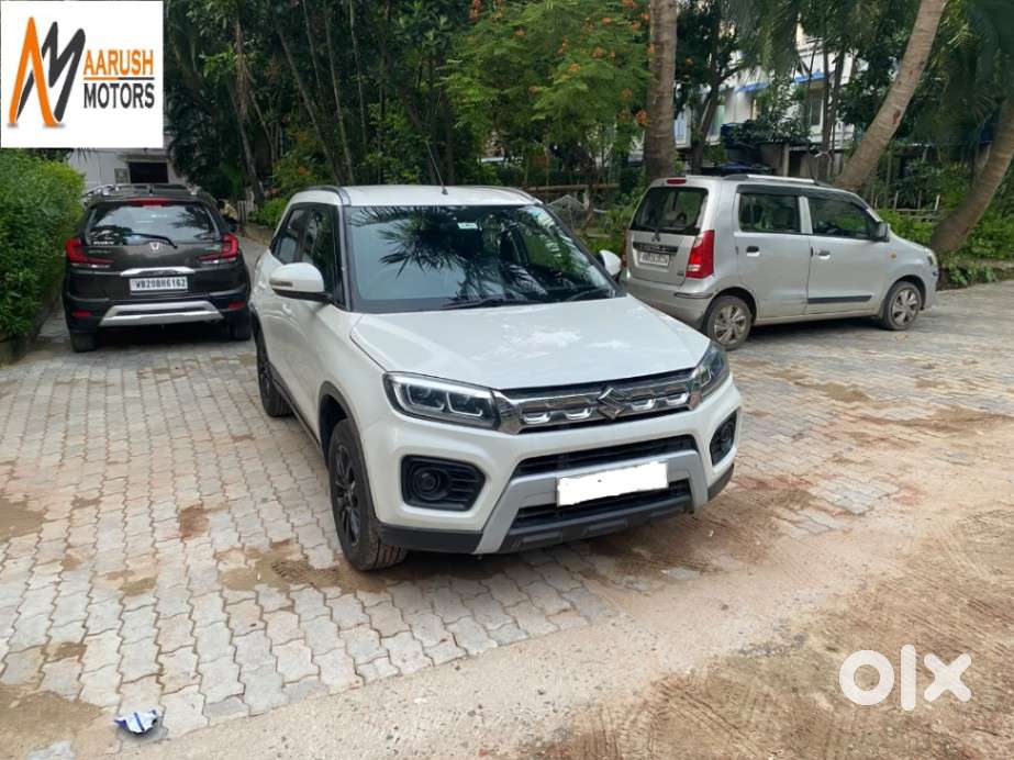 Maruti Suzuki Brezza 1.5 Zxi Smart Hybrid, 2022, Petrol