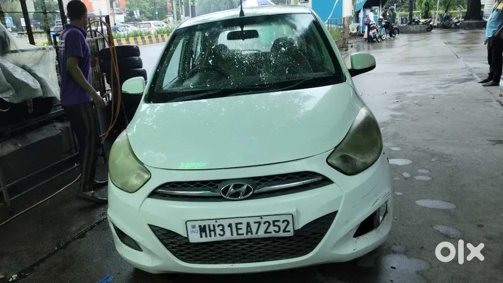 Hyundai I10 Sportz 2012 Petrol