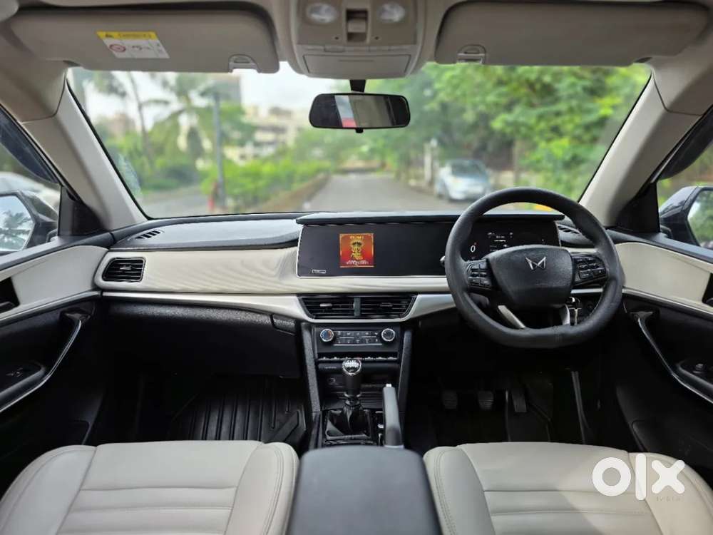 Mahindra Xuv700 2.2 Ax 5 Diesel Mt 7 Str, 2024, Diesel