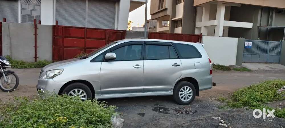 Toyota Innova 2.5 Vx 2012