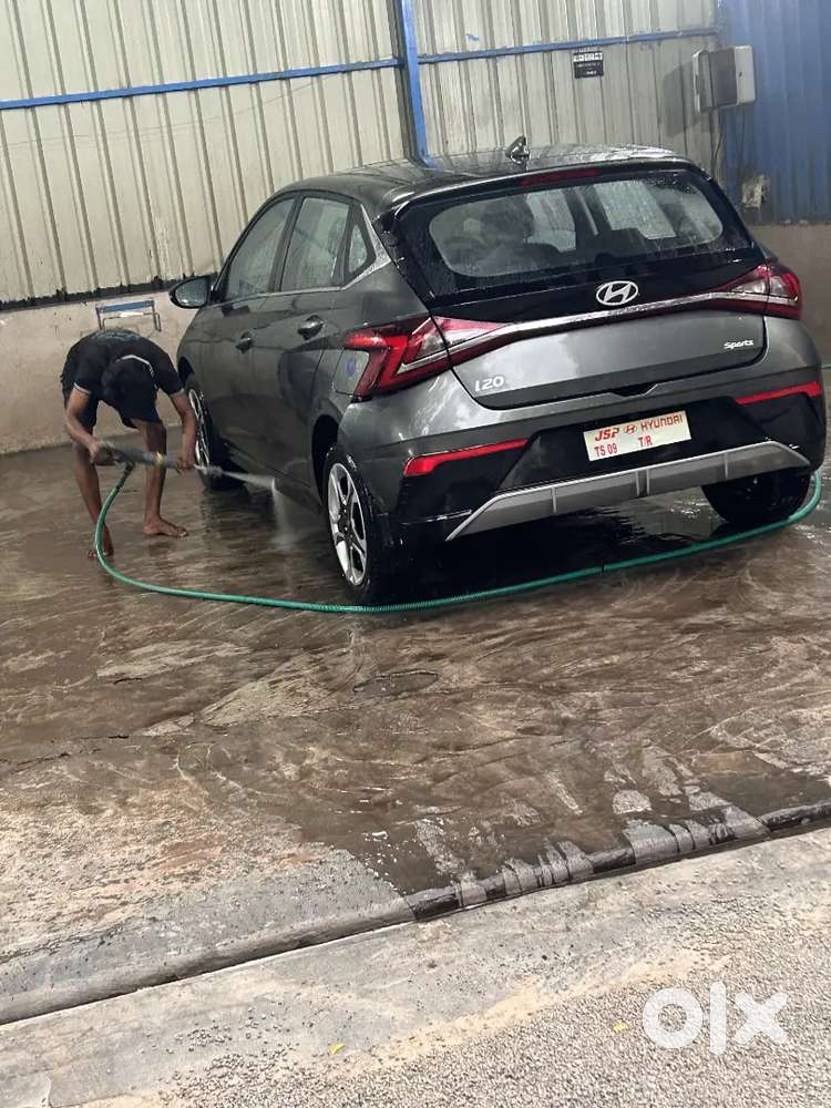 Hyundai I20 2024 Petrol 35000 Km Driven