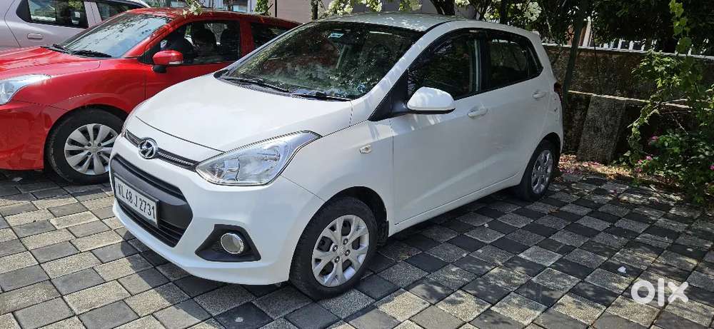 Hyundai Grand I10 2016 Petrol 82000 Km Driven