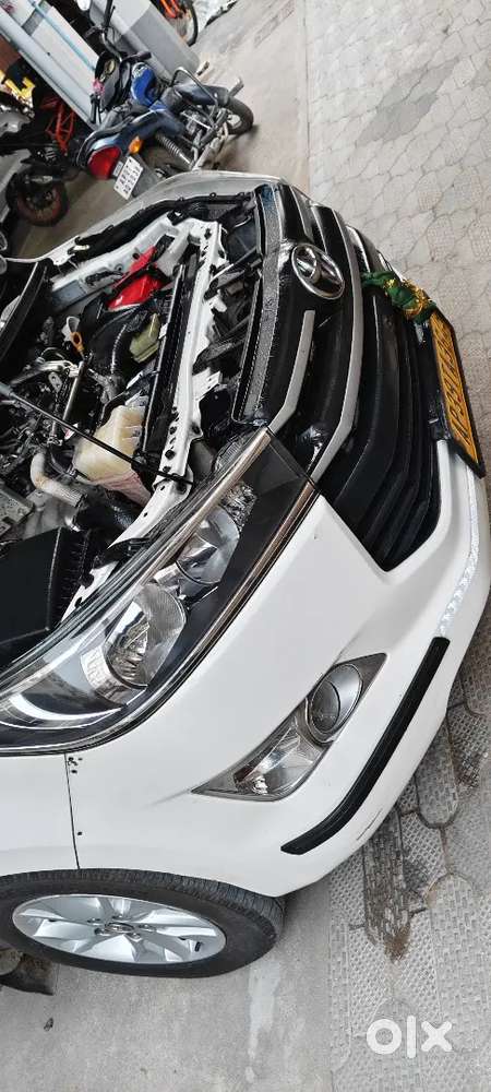 Toyota Innova Crysta 2019