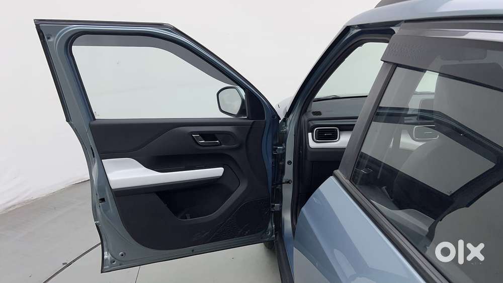 Tata Punch Creative Amt, 2023, Petrol