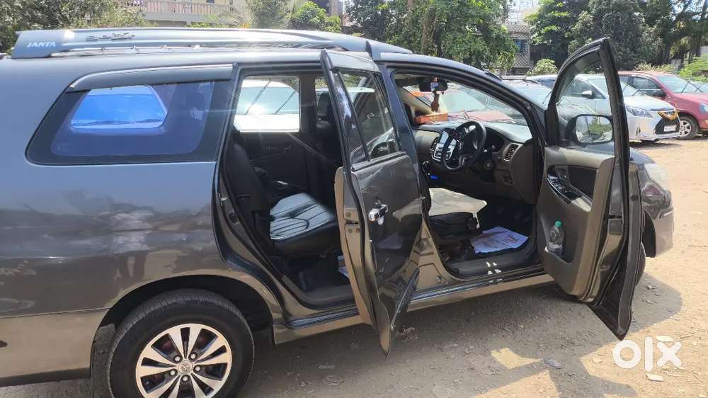 Toyota Innova 2015 Diesel Well Maintained